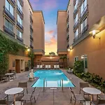 Hyatt Place Riverside Downtown
