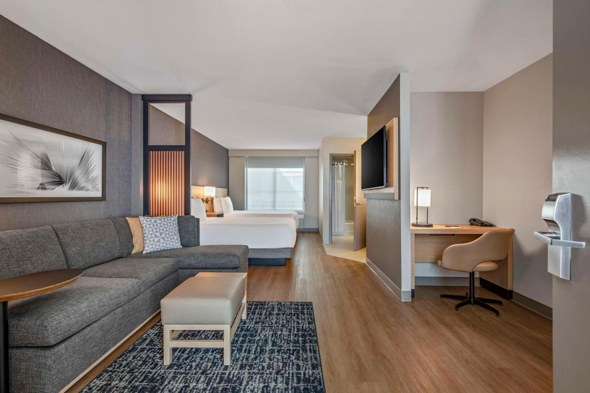 Hyatt Place Downtown Hotel